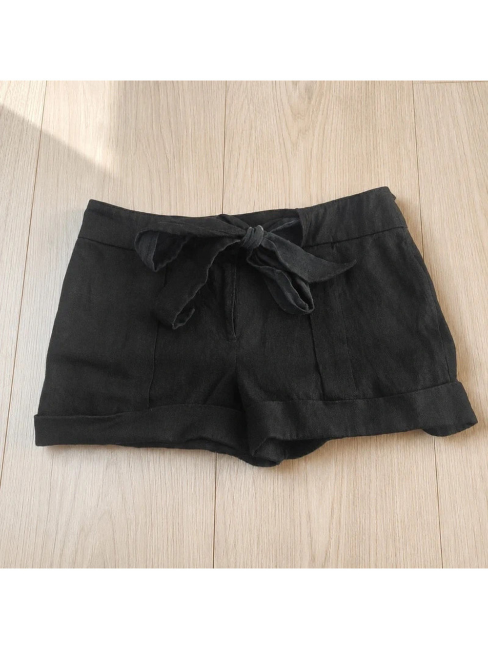 bebe Black Tie Front Cuffed Shorts Size 4 Lightweight Dressy Casual